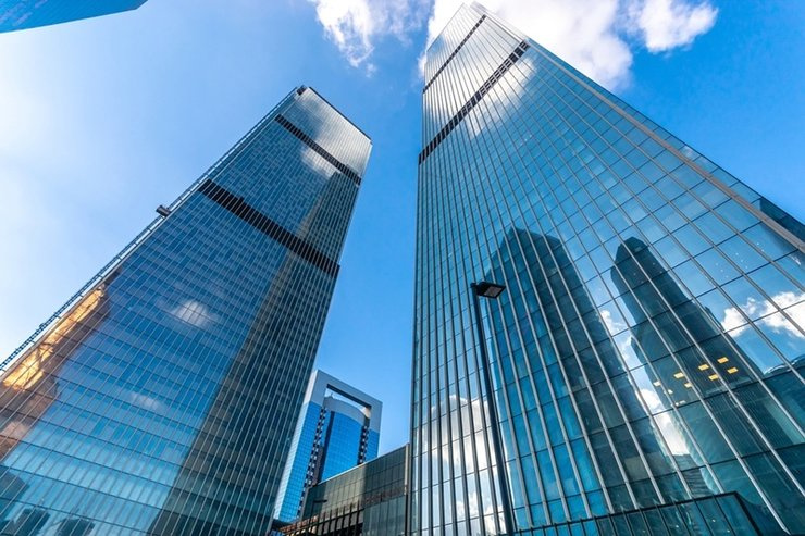 Стеклянный фасад Neva Towers